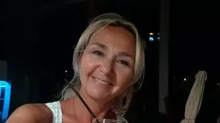 Enter JennisJons VIP Show